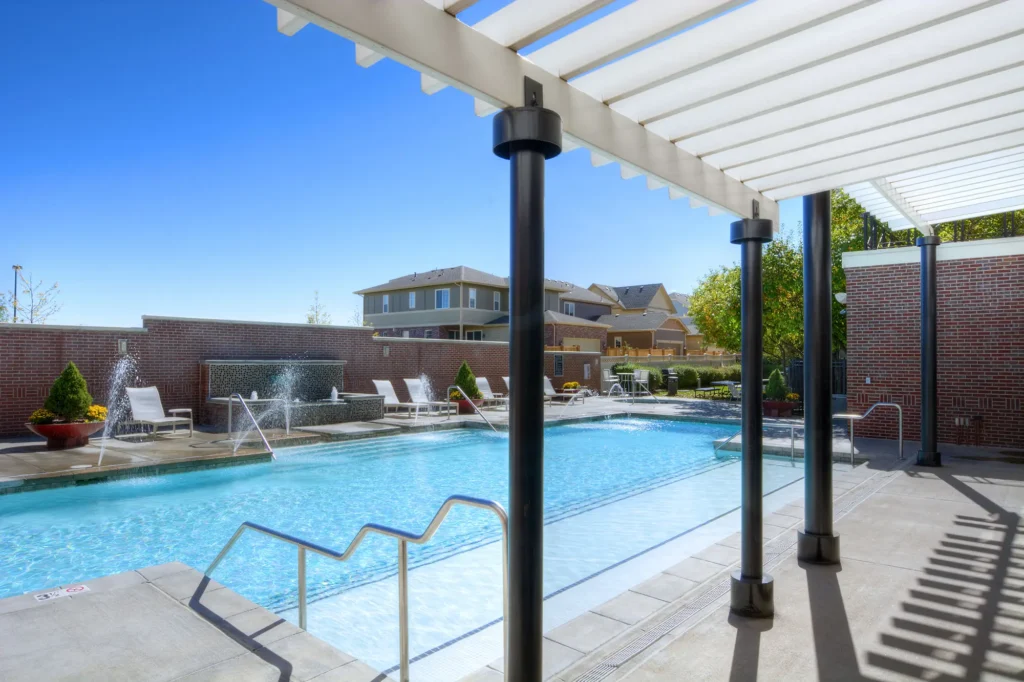 Pool with spa and deck seating